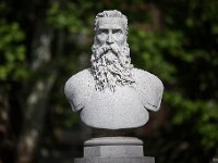 Zrinjevac, južna strana bista Krsta Frankopana